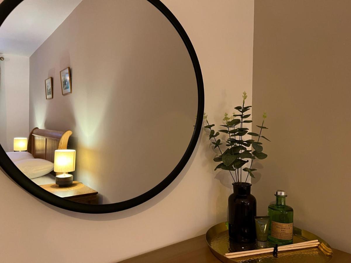 Springfield Lodge - Adorable New Forest 1-Bedroom Guest House ริงวูด ภายนอก รูปภาพ